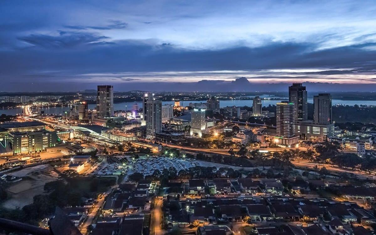 Modern, High Floor Suasana Suites 05 In Jb Johor Bahru Kültér fotó