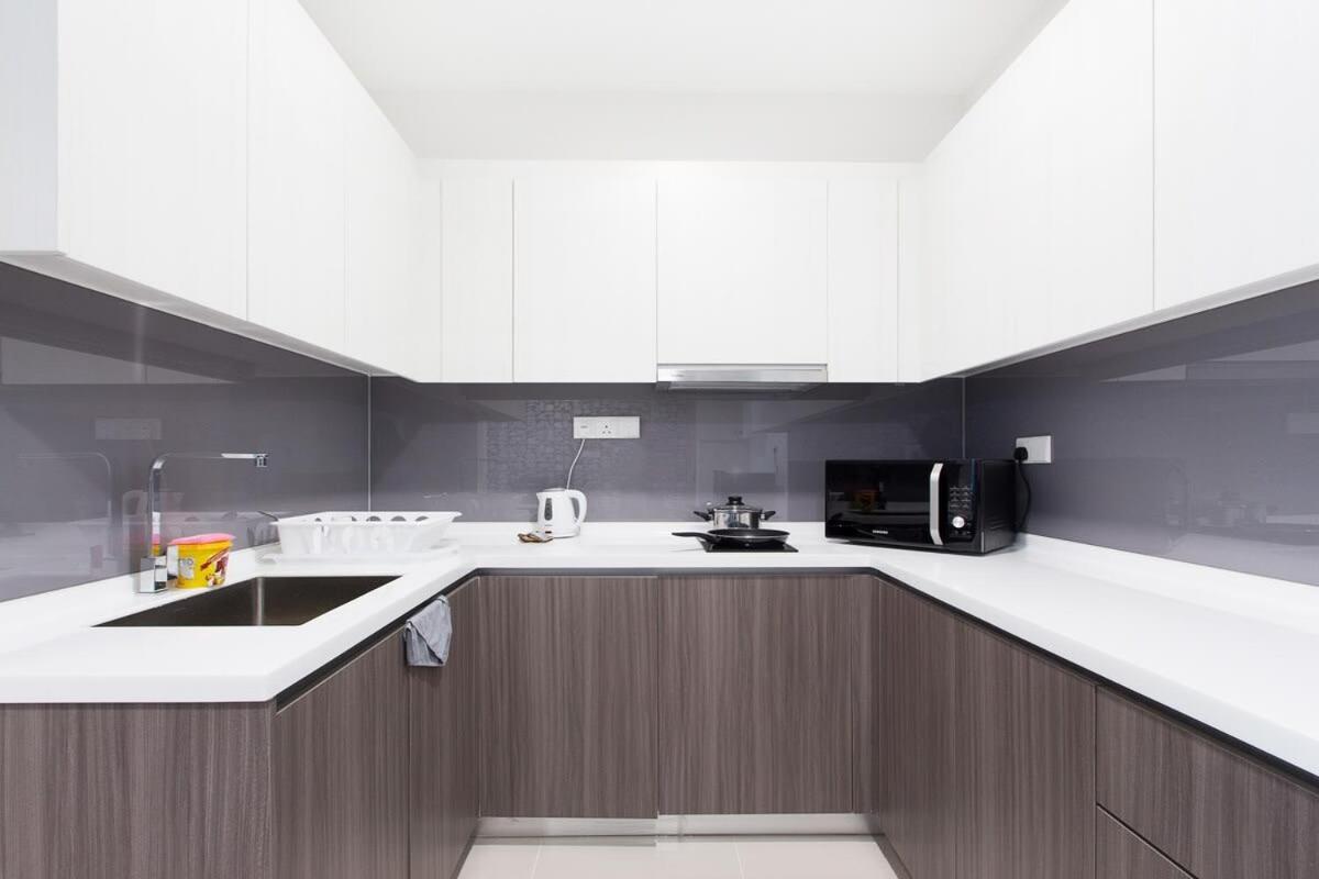 Modern, High Floor Suasana Suites 05 In Jb Johor Bahru Kültér fotó